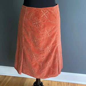 Cynthia Steffe muted pumpkin floral embroidered lined velour midi skirt. Size 4